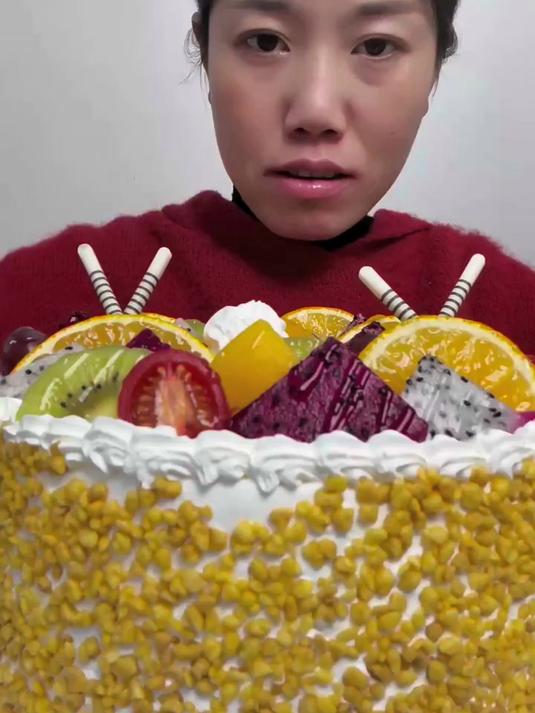 刮腻子！水果蛋糕 吃蛋糕