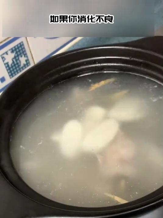美肌肤山药排骨粥:美肤抗衰双效,肌肤透亮更紧致