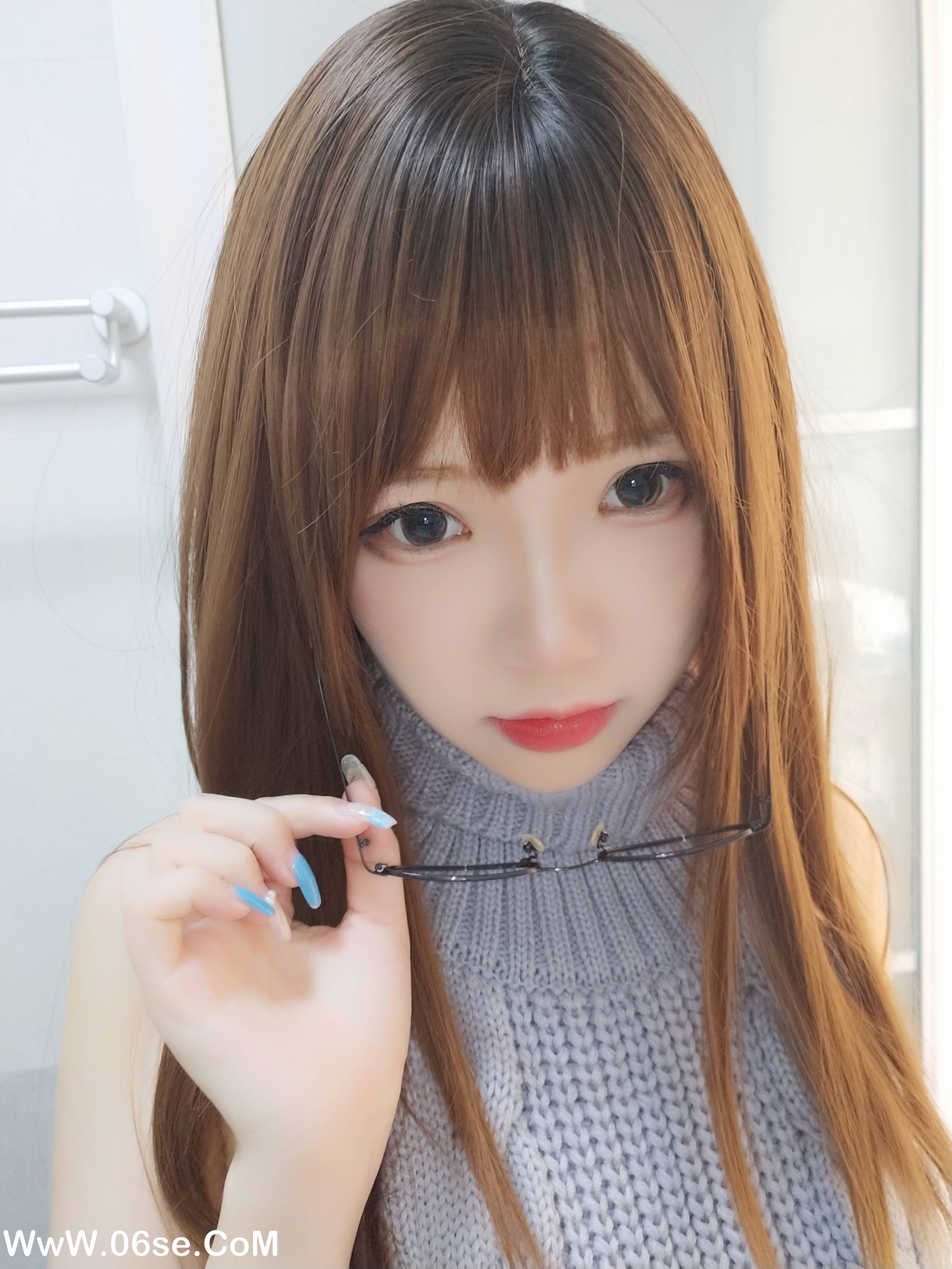 图片[35]-雪晴 – NO.027 黑丝漏背毛衣[156P+38V2.23G]-六色网