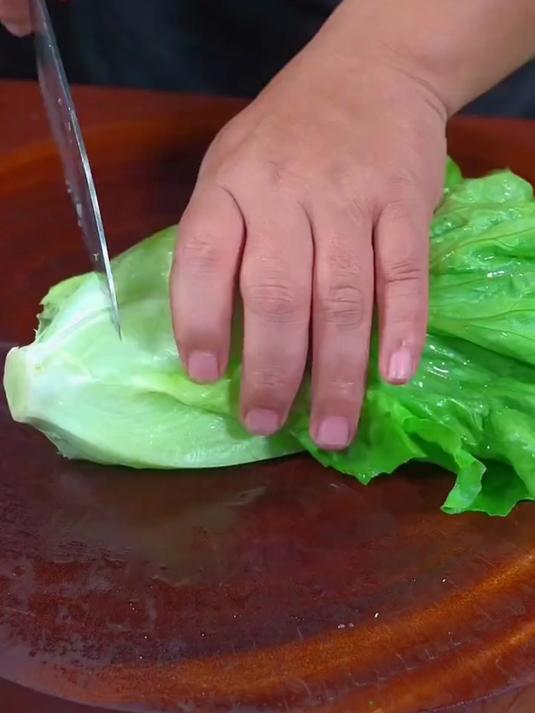 白灼汁拌白灼生菜!脆嫩生菜裹着酱汁,清爽不寡淡