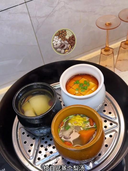 家里有孩子的,用这瓦罐炖盅,平时用它来炖汤、蒸蛋,好用