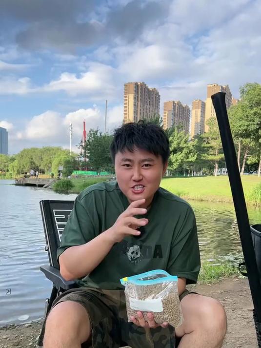 通威钓鱼饲料,严选优质原料,富含高蛋白,腥味浓郁,精准拿捏鱼