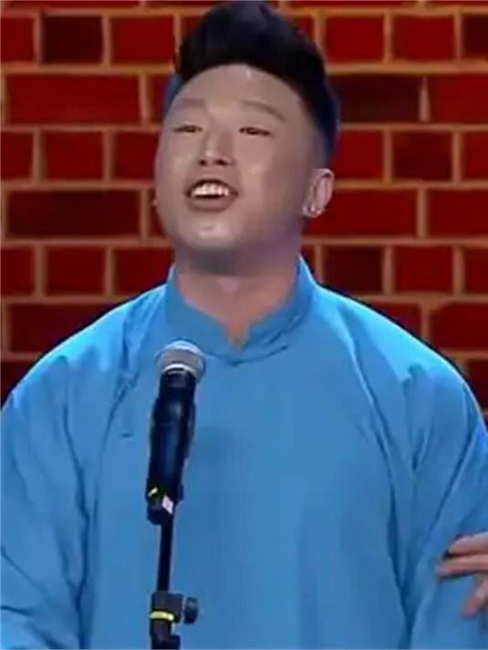 烧饼曹鹤阳相声自创神曲吐槽郭德纲，10分钟封神包袱，笑趴宋丹丹