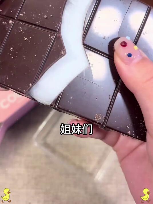 巧克力控必冲!70% 浓醇可可裹棉花糖,甜苦平衡超上瘾