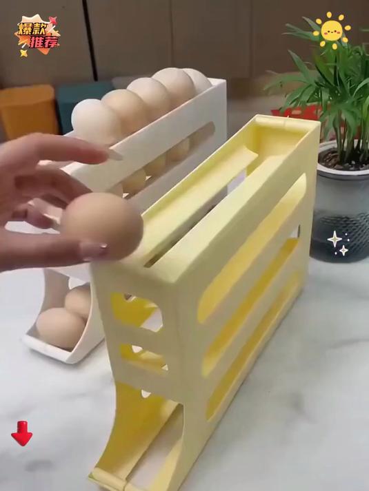 像传送带一样的鸡蛋收纳盒,拿一个滚下来一个太方便了