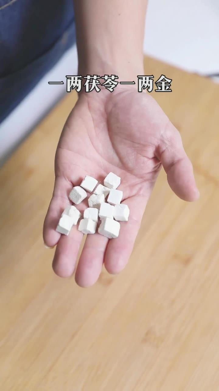 广东人爱喝的五指毛桃茯苓汤