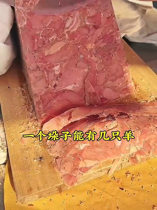 曹县的羊肉垛子,羊肉很嫩也不膻,加个烧饼好吃到起飞!