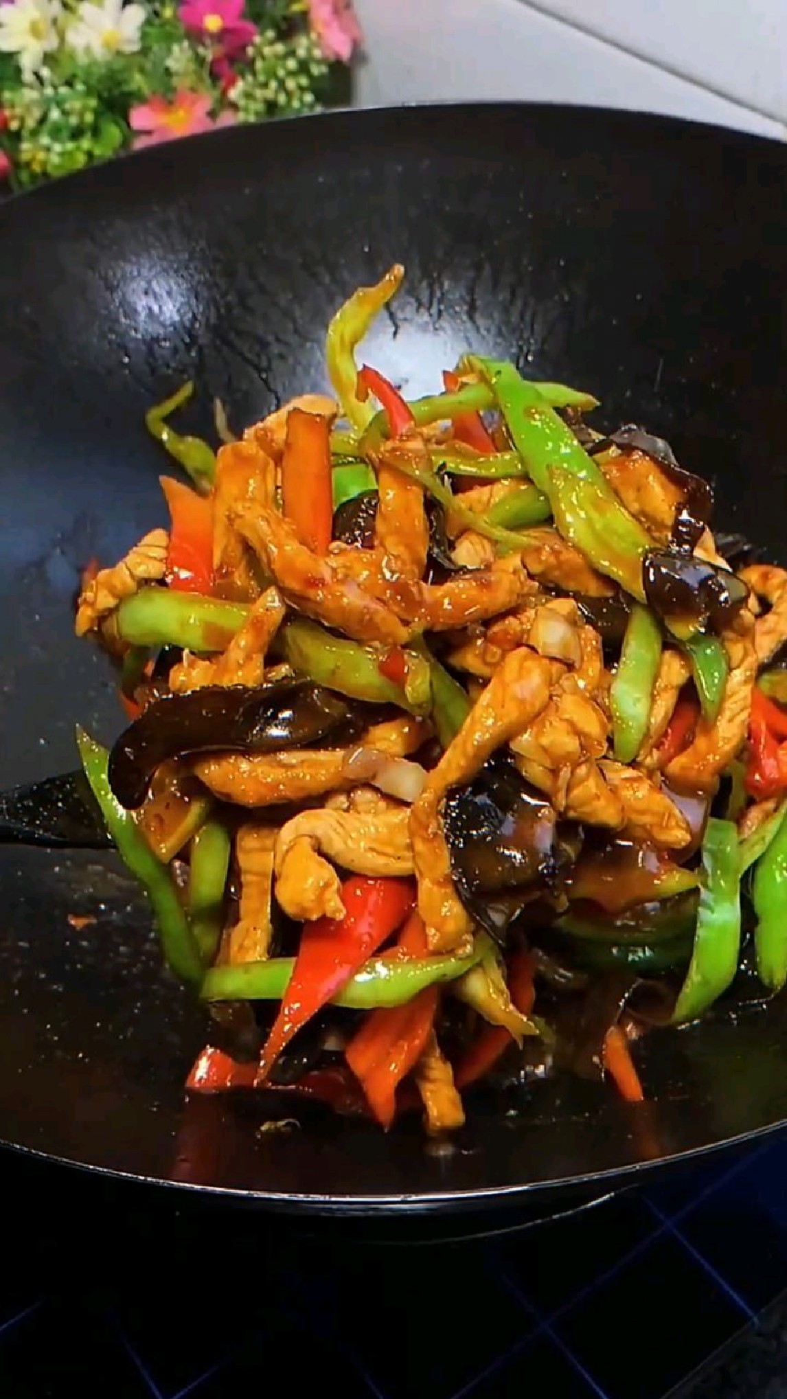 肉丝炒木耳,简单家常菜,你一看就会。