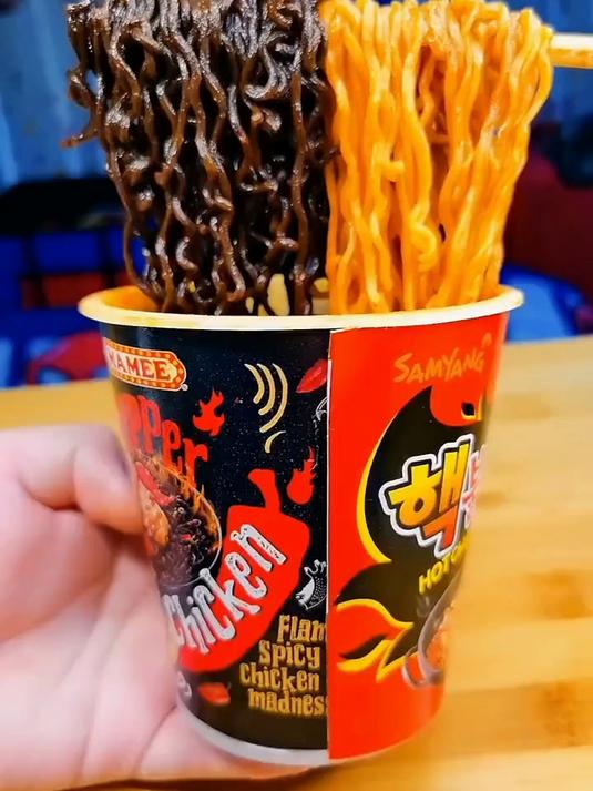 挑战吃完鬼椒面和双倍辣火鸡面 火鸡面 鬼椒面 泡面
