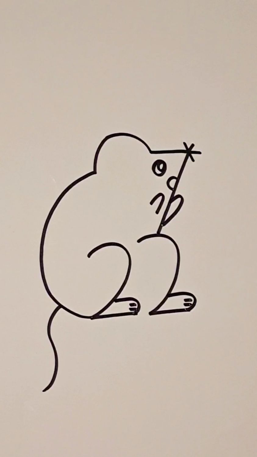 写两个数字2和7画老鼠,超级简单,三岁小孩都可以画,赶紧来跟我一起画吧!#儿童简笔画