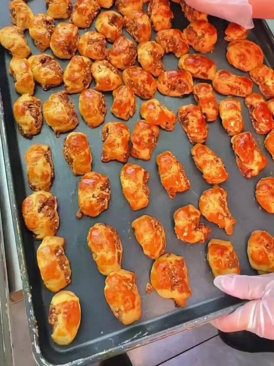 广东鸡仔饼,里面其实是没有鸡仔的!但真的很好吃!