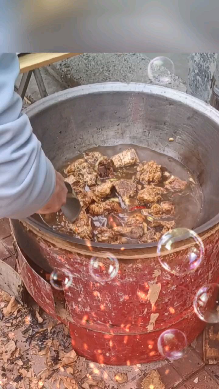 地锅炖大鹅嘎嘎香