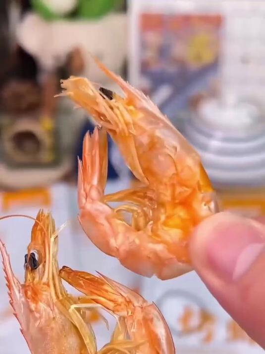 烤虾干,给家里备着,随时能吃