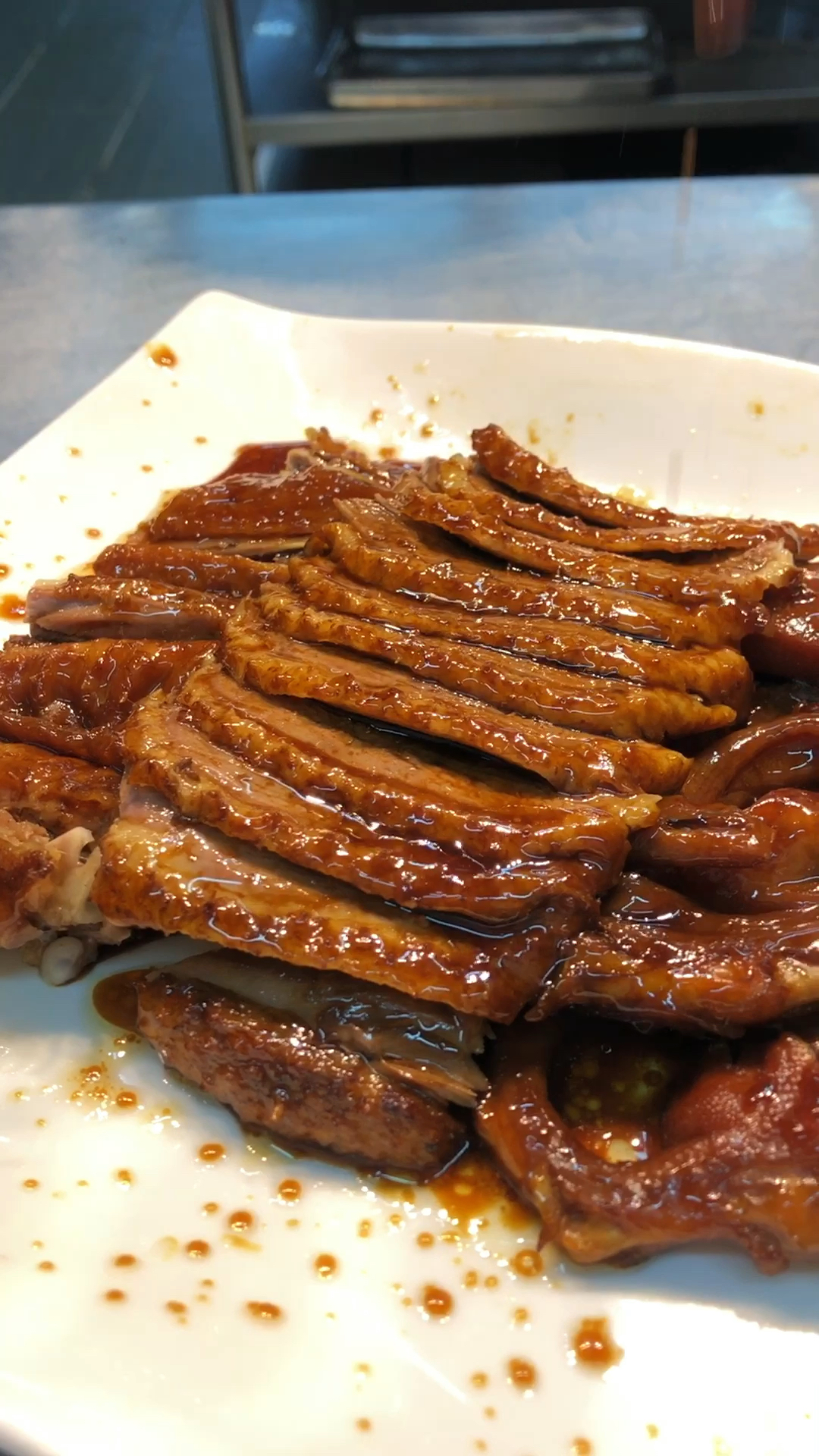 潮汕卤鸭例牌摆盘教程,品轩烧腊实体店培训,教的餐厅在用配方!