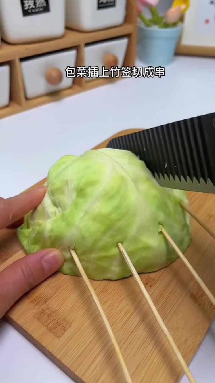 香辣好吃又过瘾的烤包菜来了 好吃又解馋