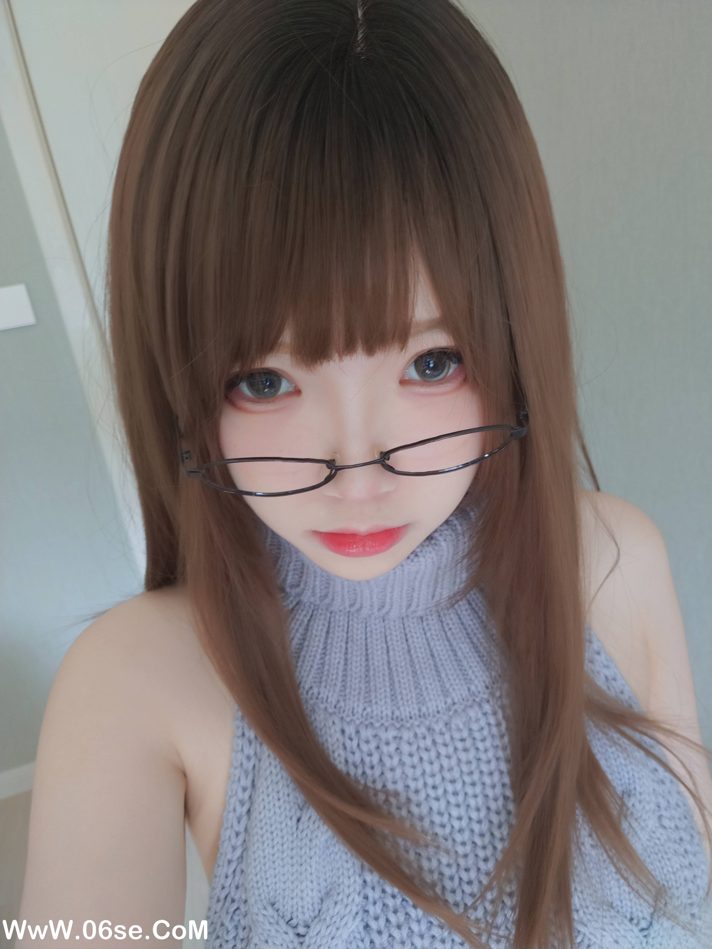 图片[56]-雪晴 – NO.027 黑丝漏背毛衣[156P+38V2.23G]-六色网