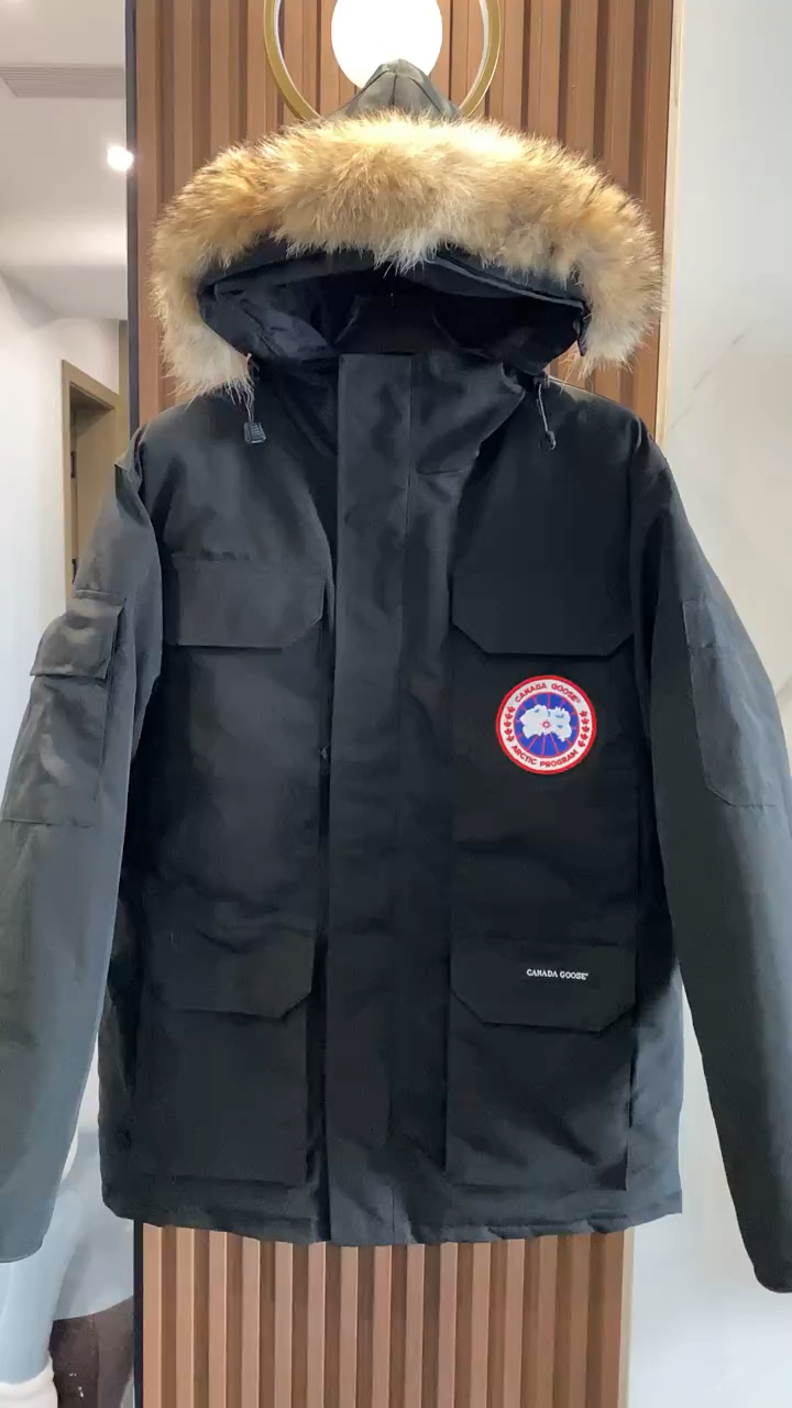 想不到加拿大鹅羽绒服这么好看时尚