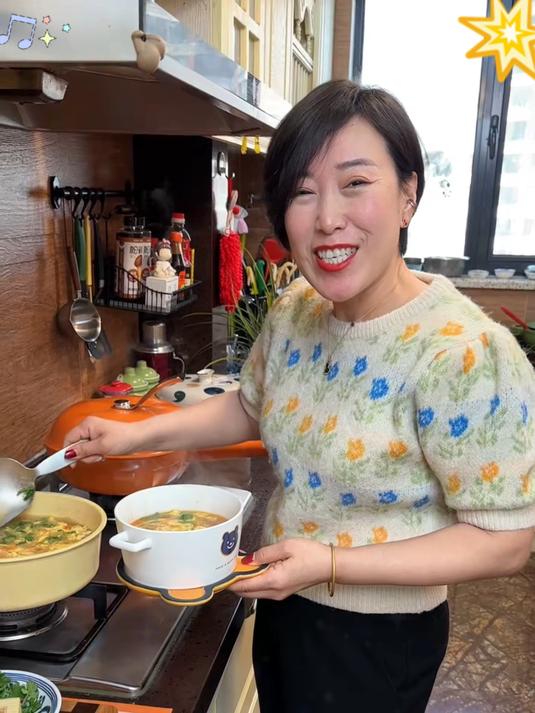 莜面磨成粉，粗粮细作。山西莜面鱼鱼