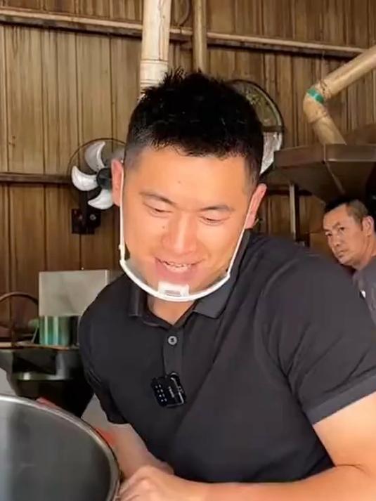 农家菜籽油 菜籽油压榨过程_ 菜籽油物理压榨