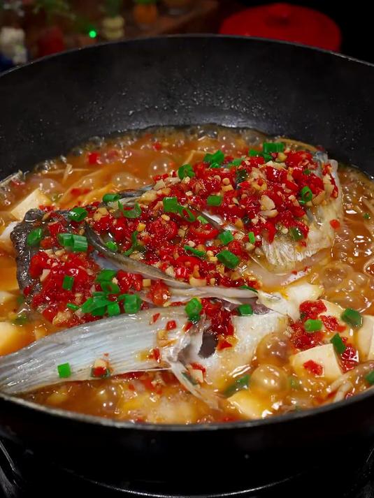 以后把这种鱼头买回家,建议您一定要试试这个剁椒鱼头的做法