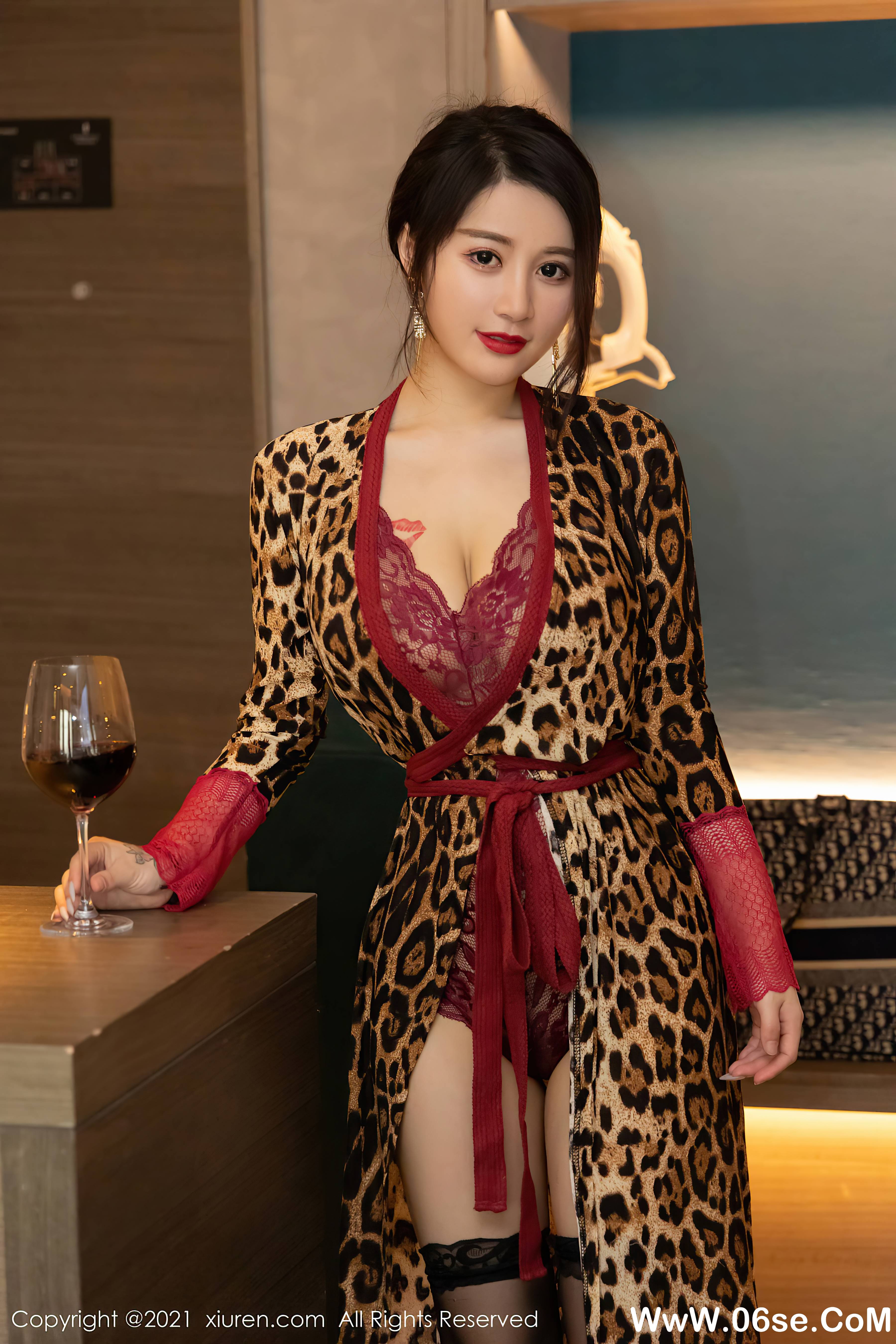 图片[23]-[XIUREN秀人网] 2021.06.30 NO.3605 美七Mia[92+1P0.98G]-六色网