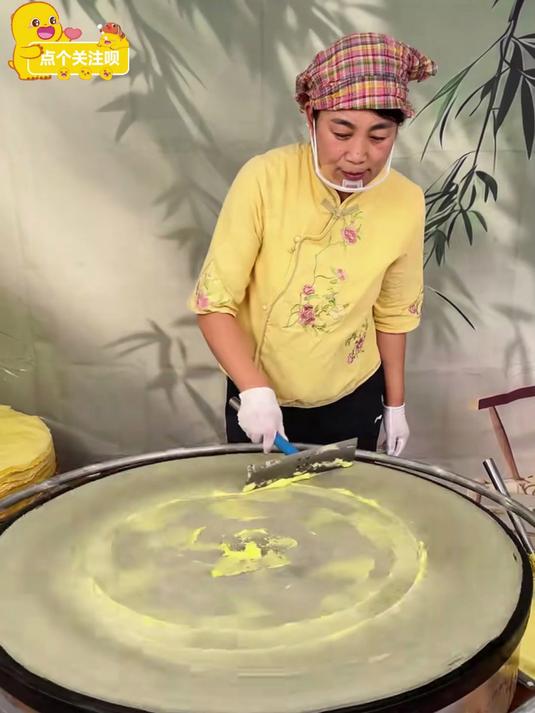 老手艺的温度:山东煎饼摊前的时光,藏着一代人的味觉记忆