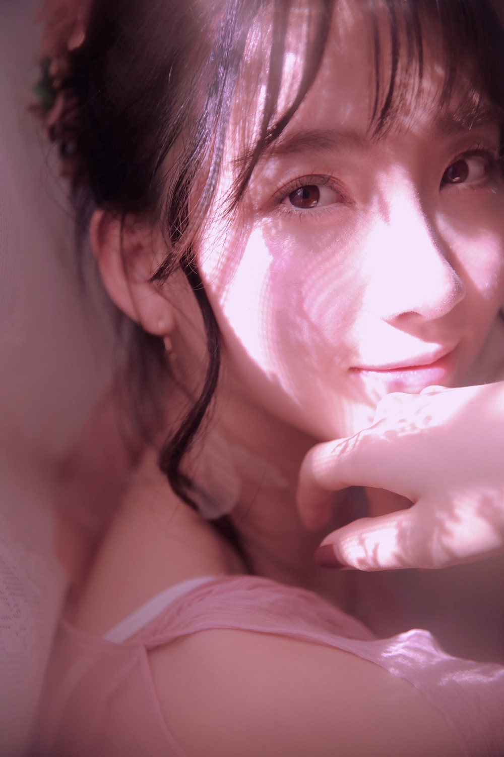 柔美的春日女孩-六色网