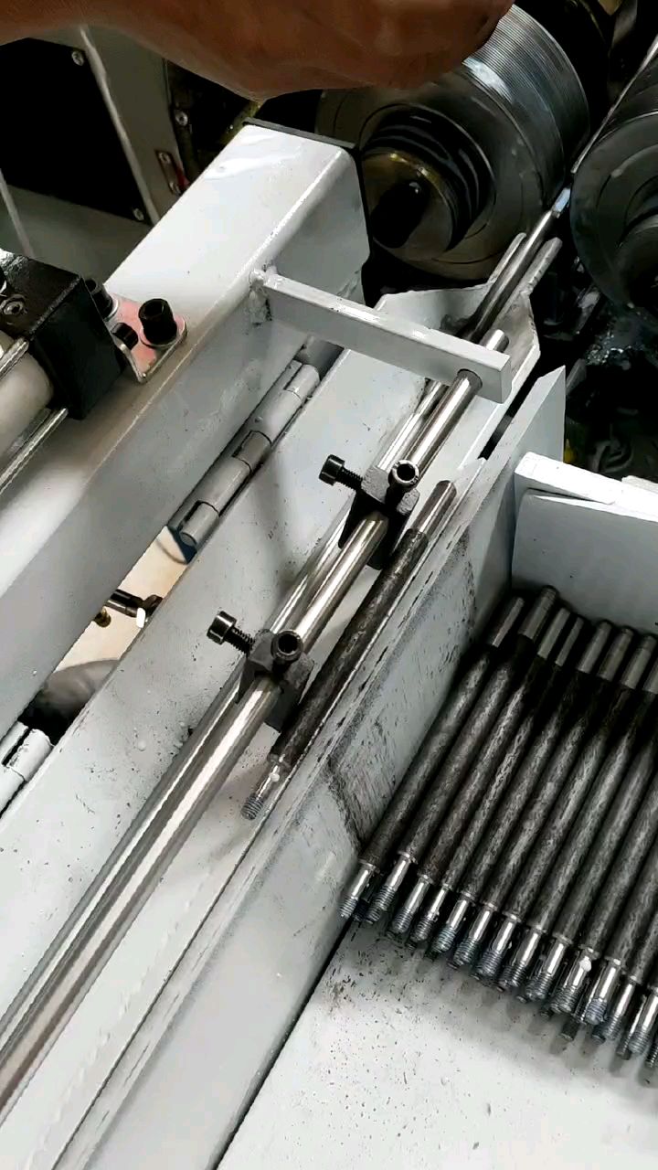 自动上料的滚丝机哪里有邢台远博滚丝机