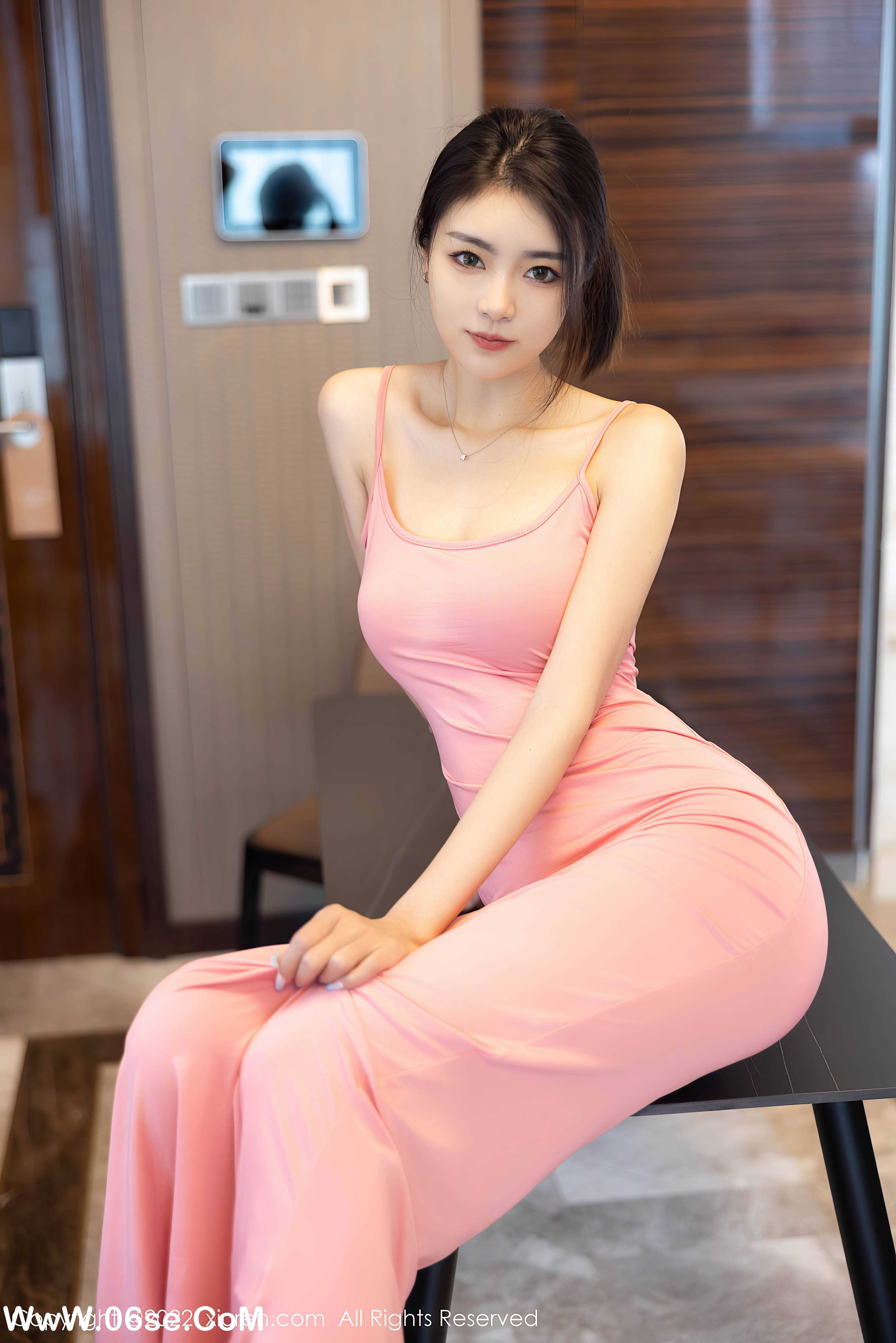 图片[2]-[XIUREN秀人网] 2022.04.28 NO.4940 可樂Vicky[51+1P472M]-六色网