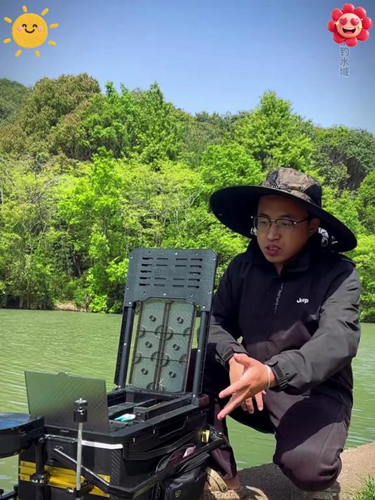 告别装备杂乱！2025 新款黑金钓箱，收纳超方便