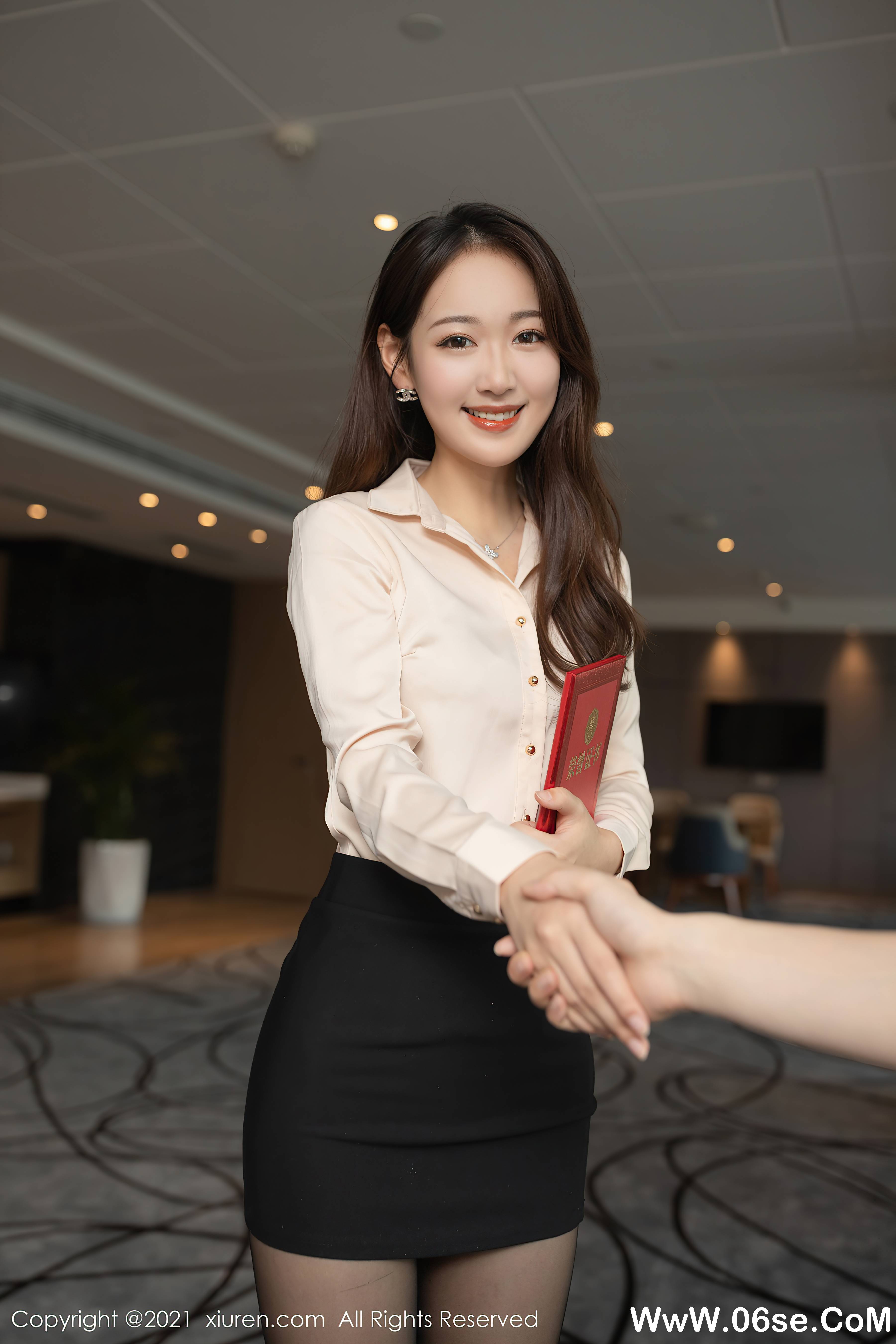 图片[4]-[XIUREN秀人网] 2021.07.20 NO.3692 唐安琪[78+1P775M]-六色网