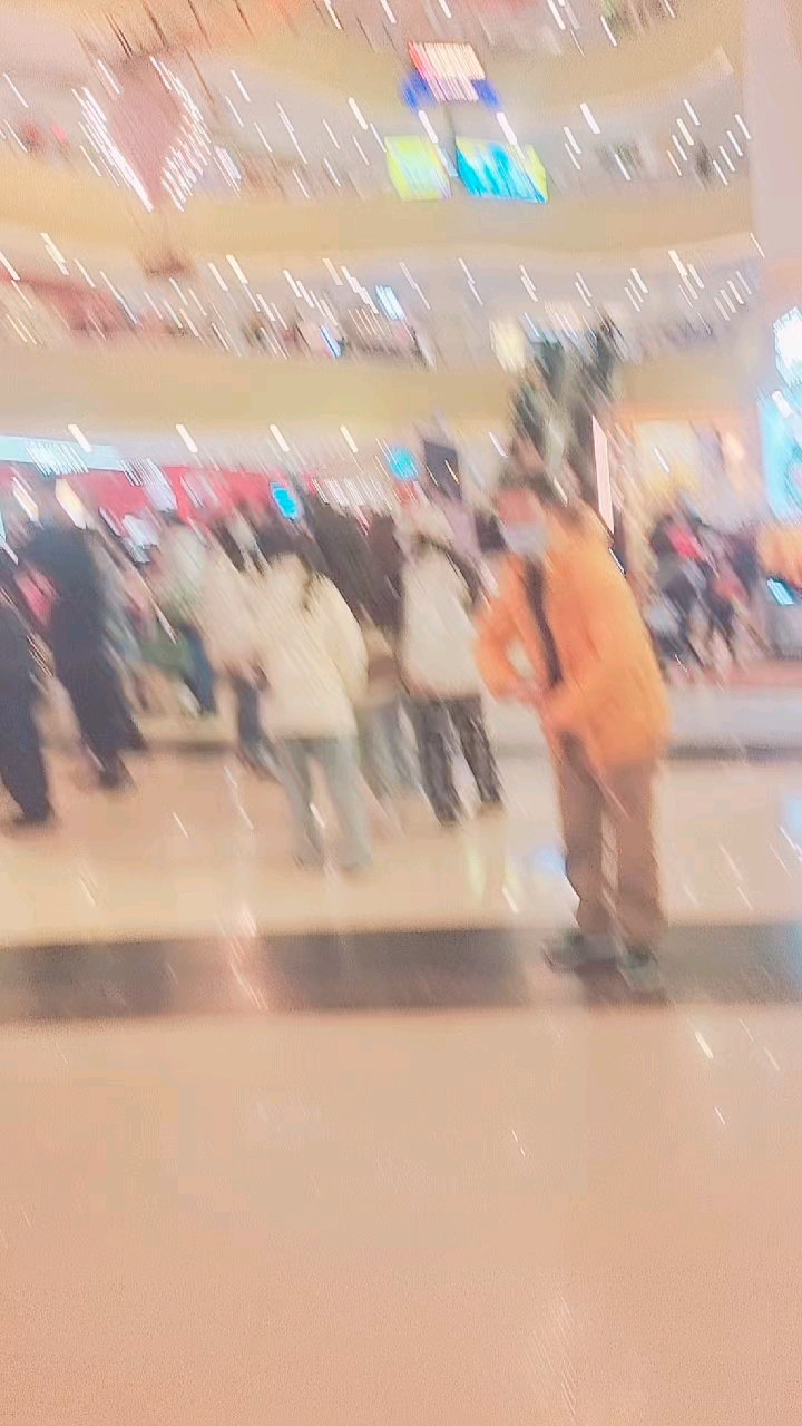在商场里面送外卖时候拍的照片