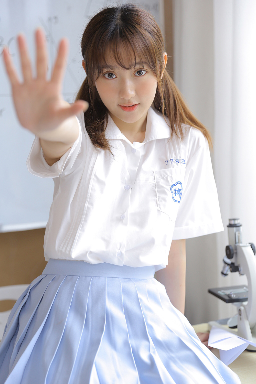 图片[3]-开学季少女-六色网