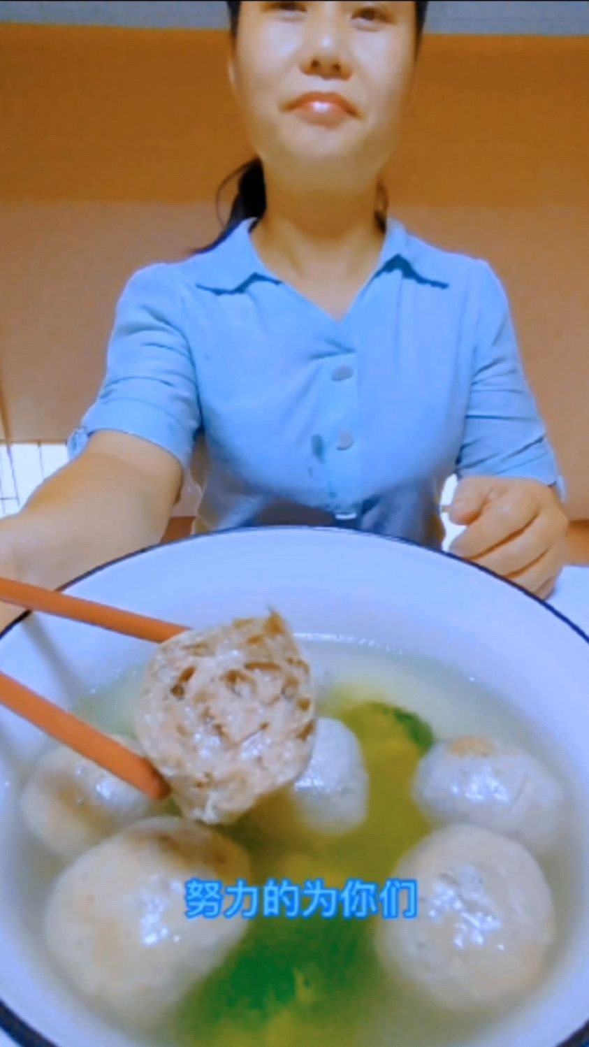 优质的手工黄牛肉丸颗颗爆汁