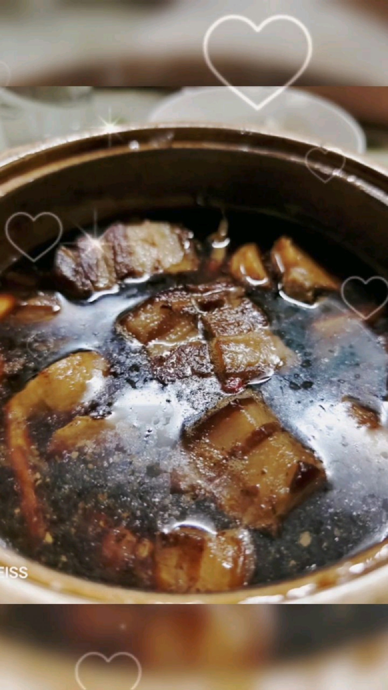 大家好,今天给大家推荐一道非常特别的菜品——茨菇红烧肉