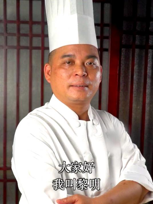 猪肉婆传统配方，精选油香咸滑海鸭蛋与100%优质莲蓉送礼最够Face