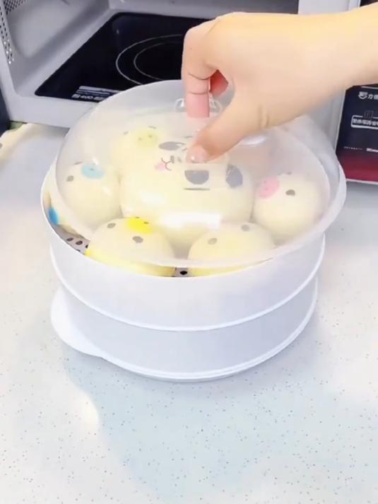 热菜热馒头用微波炉蒸笼，热出来的饭菜不会干，也不怕汤汁溅到处