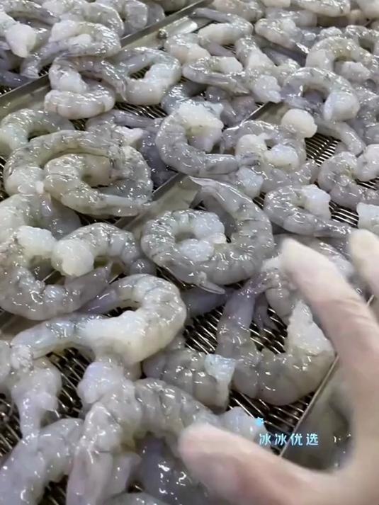 这青虾仁挺好,做冬阴功虾仁挺对味