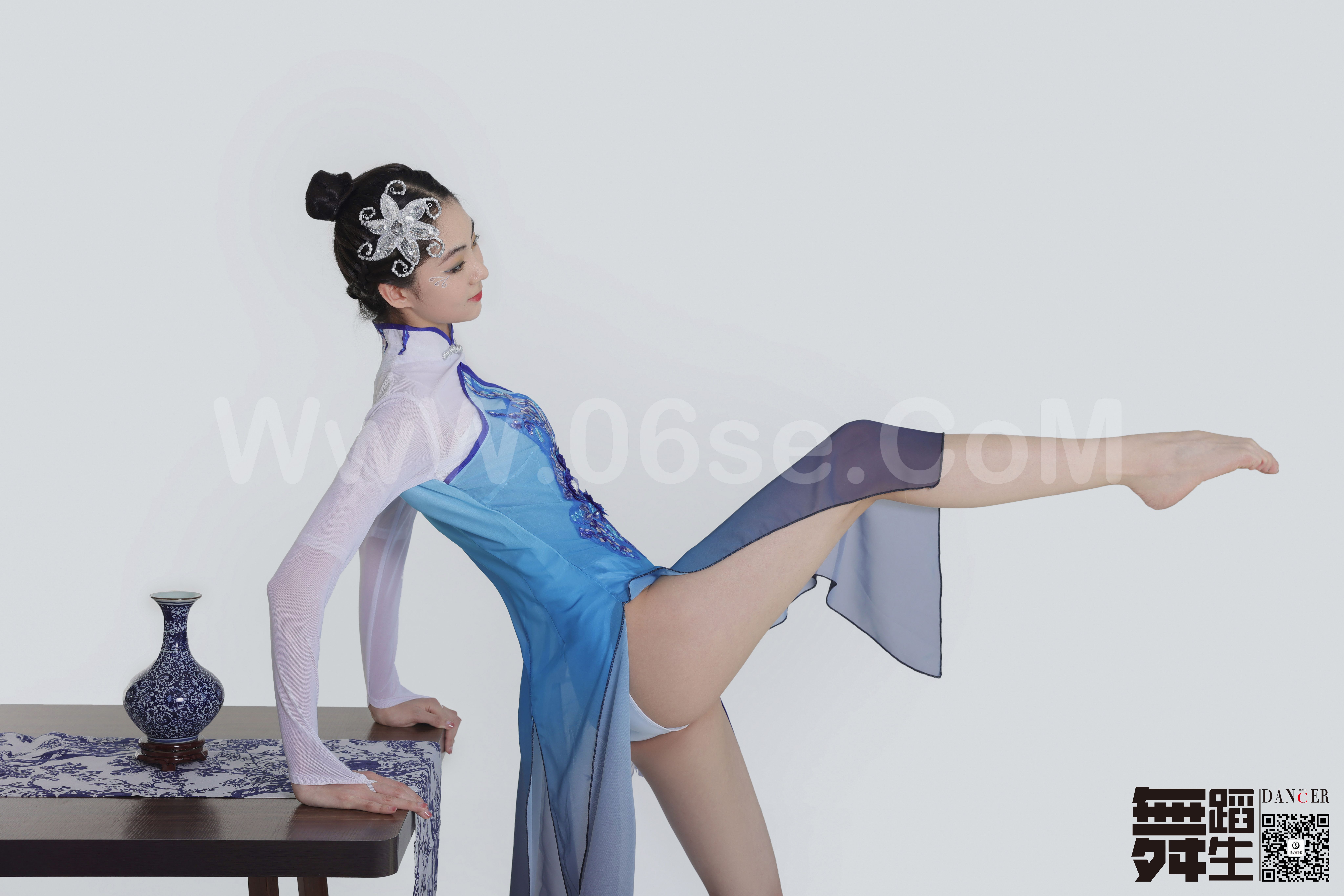 图片[11]-[GALLI嘉丽]舞蹈生日记 104 – 青花瓷 韩玉彤[43P／397MB]-六色网