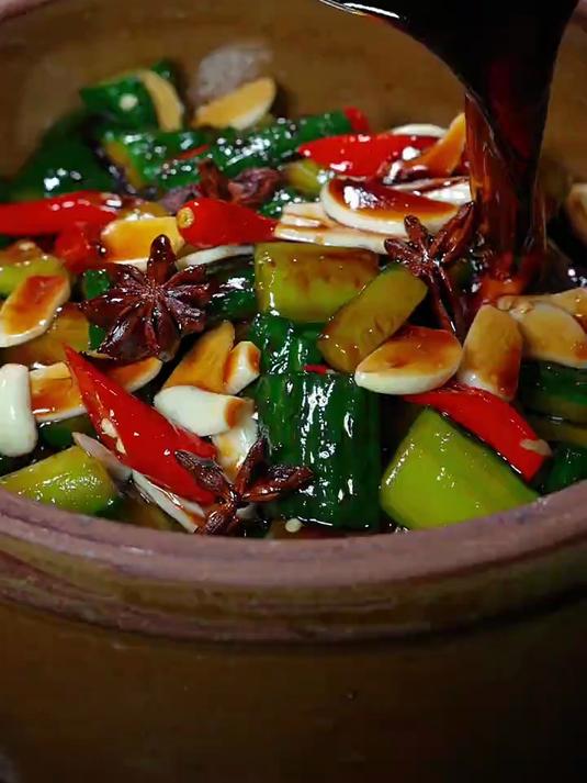 黄瓜小咸菜清脆可口