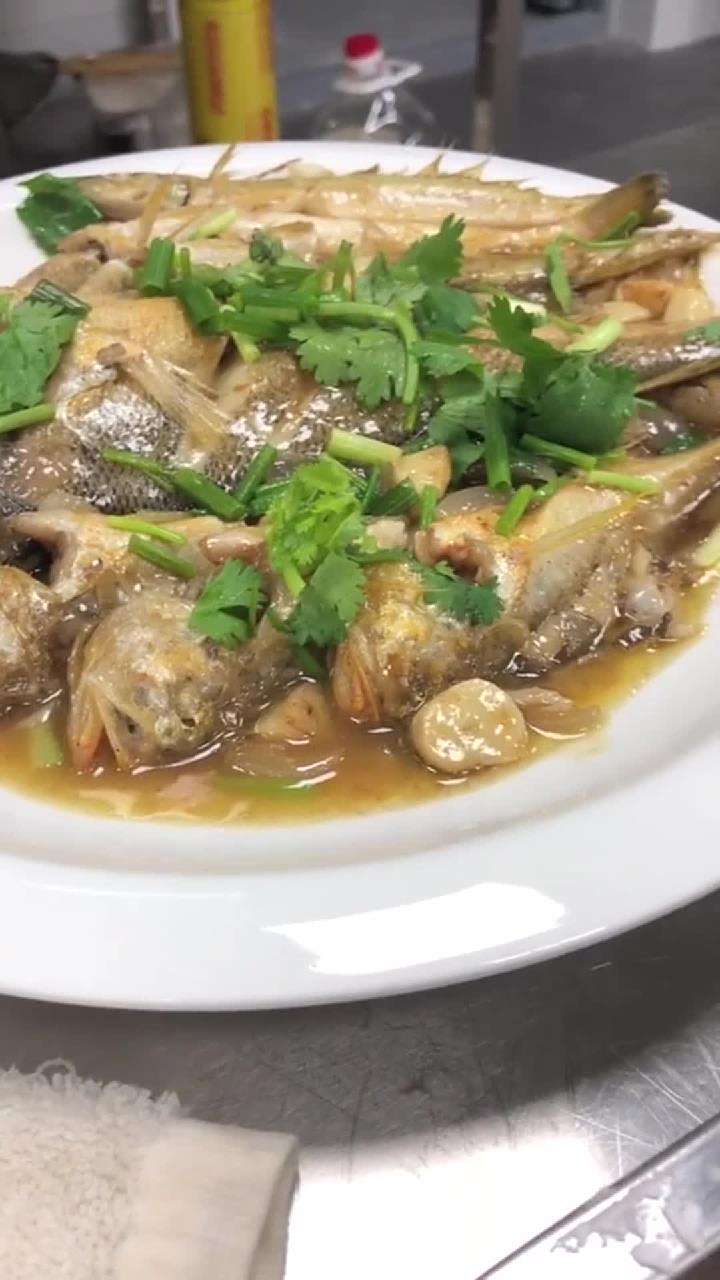 梅子鱼,小黄鱼,沙丁鱼一锅烧