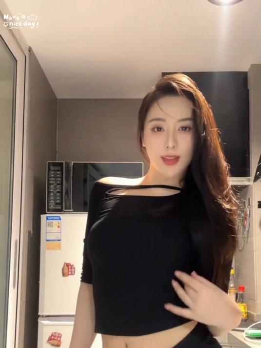 义乌妹子发明“煎鱼铲”火了,既能夹还能铲,煎鱼煎鸡蛋都很好用