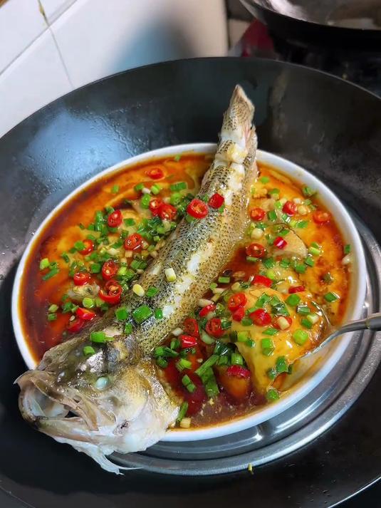 鲈鱼蒸蛋太美味了