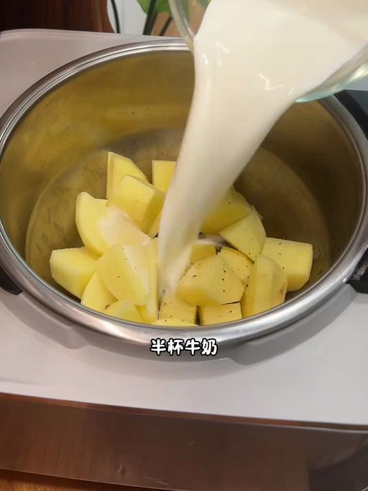 电饭锅不做饭还能什么，做糖水呀！一个电饭锅搞定5款夏日糖水～