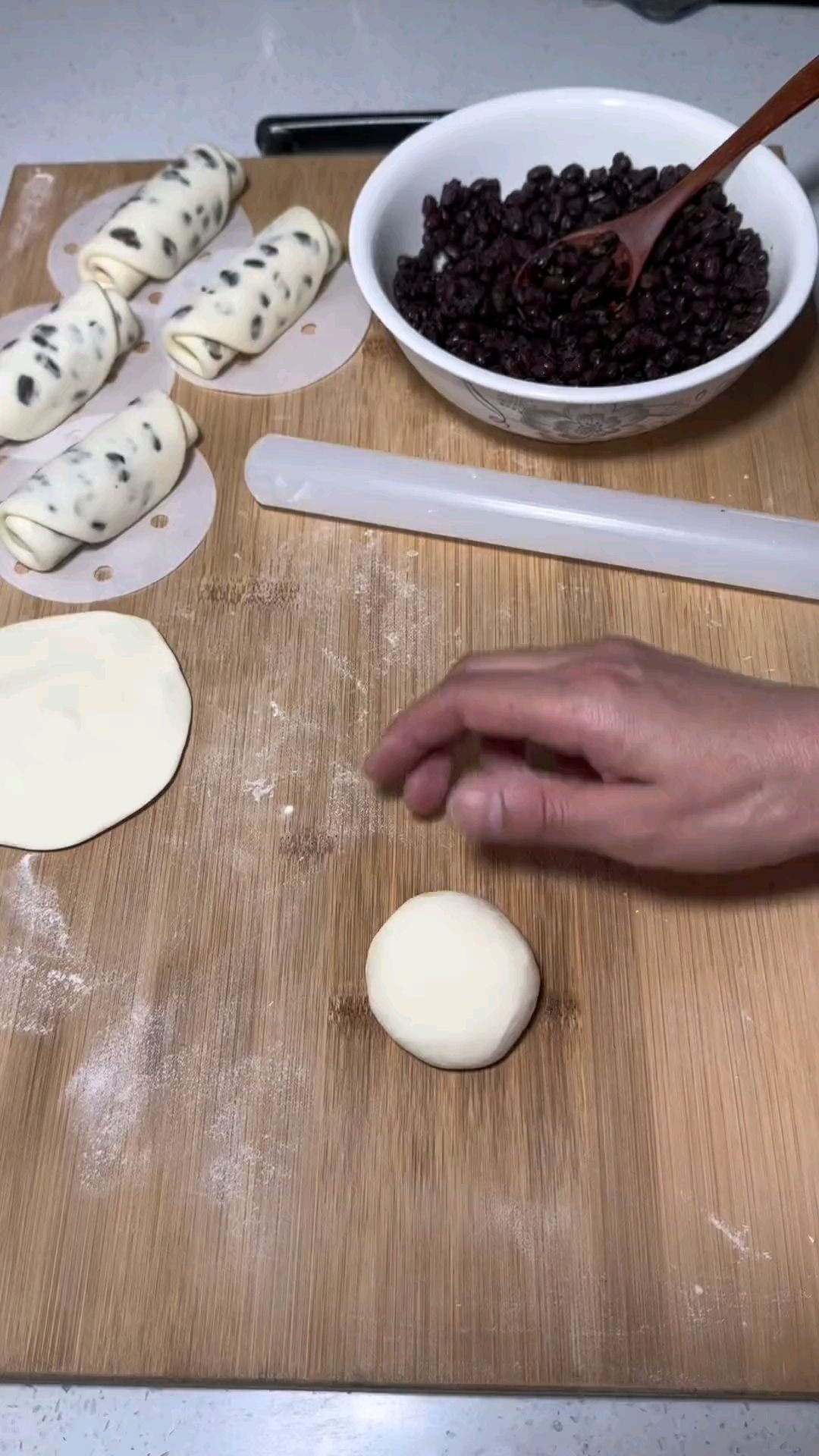 红豆馍馍,特别美味,跟着我做起来吧