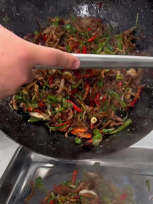 自制酱香小鱼干！味道浓郁，超下饭