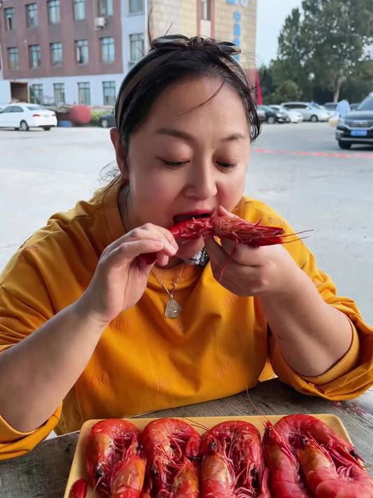 鲜活黑虎虾,现捕现发,清蒸做法简单