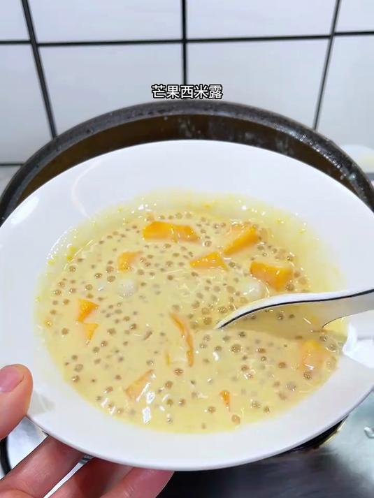 孩子想吃芒果西米露,不用去奶茶店买