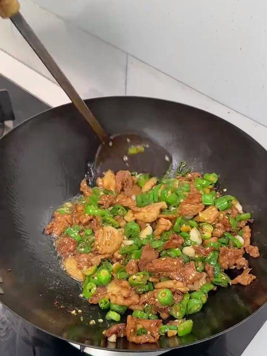 家常版辣椒炒肉的做法,学会了就是你的拿手菜