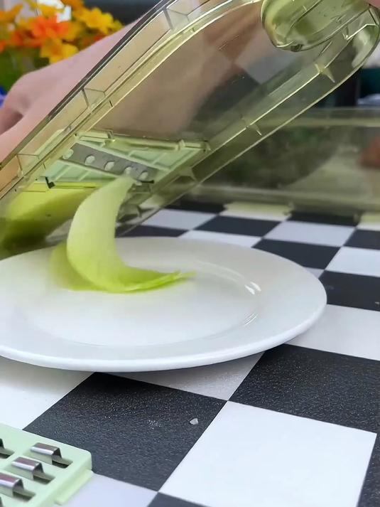 多功能刨丝器,切丝切片都不错 多功能切菜器